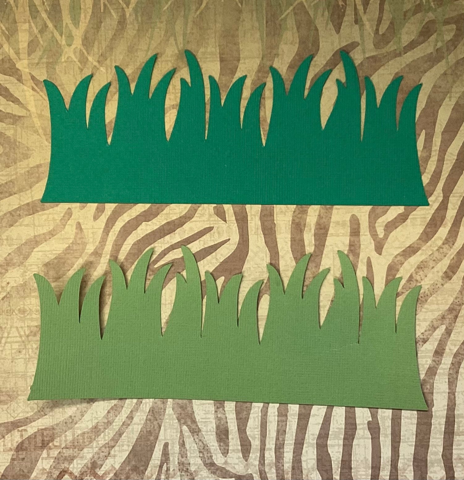 GRASS BORDER Diecut Scrapbook Embellishment