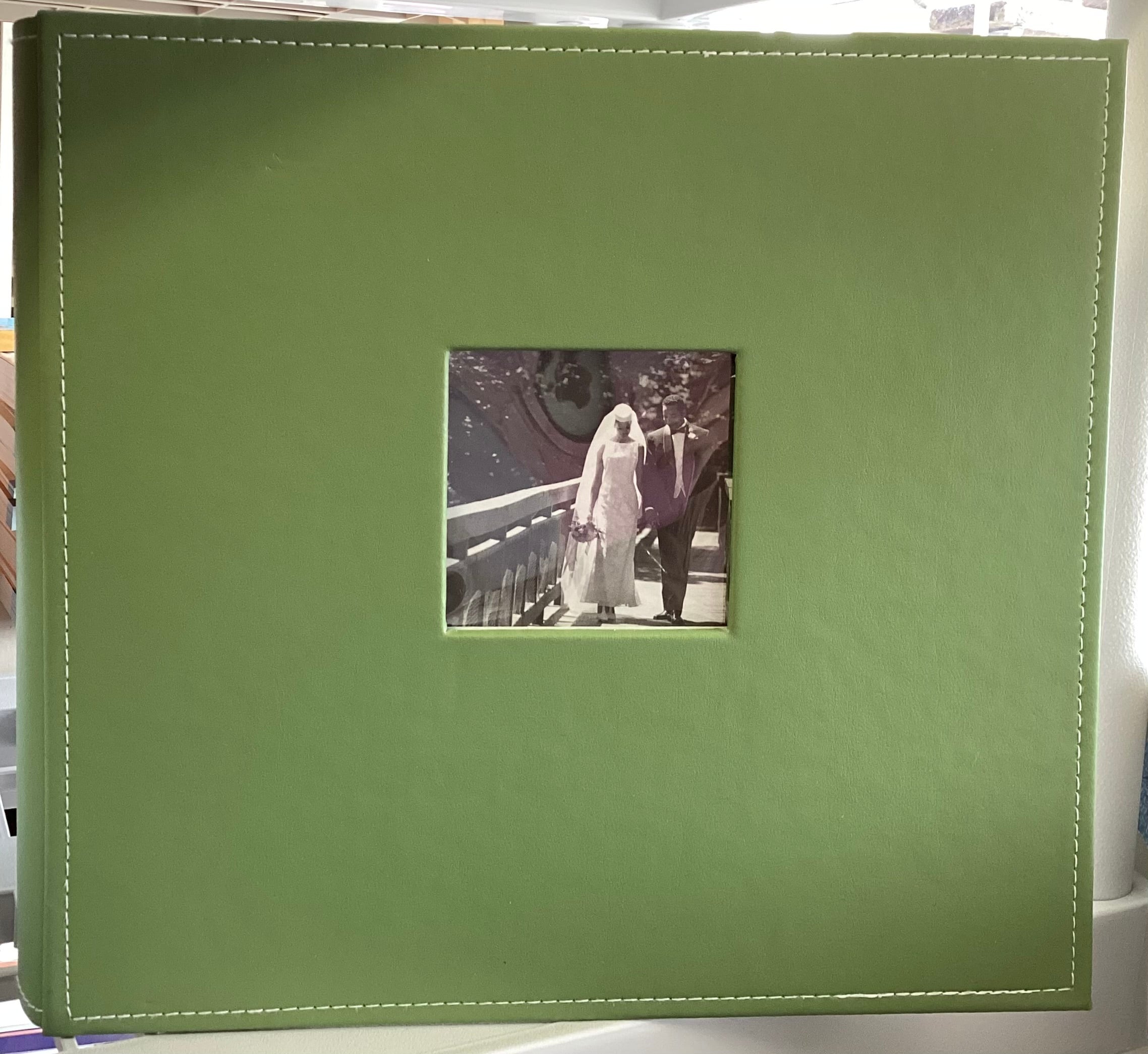 Making Memories GREEN 12"X12" Leather Scrapbook Album