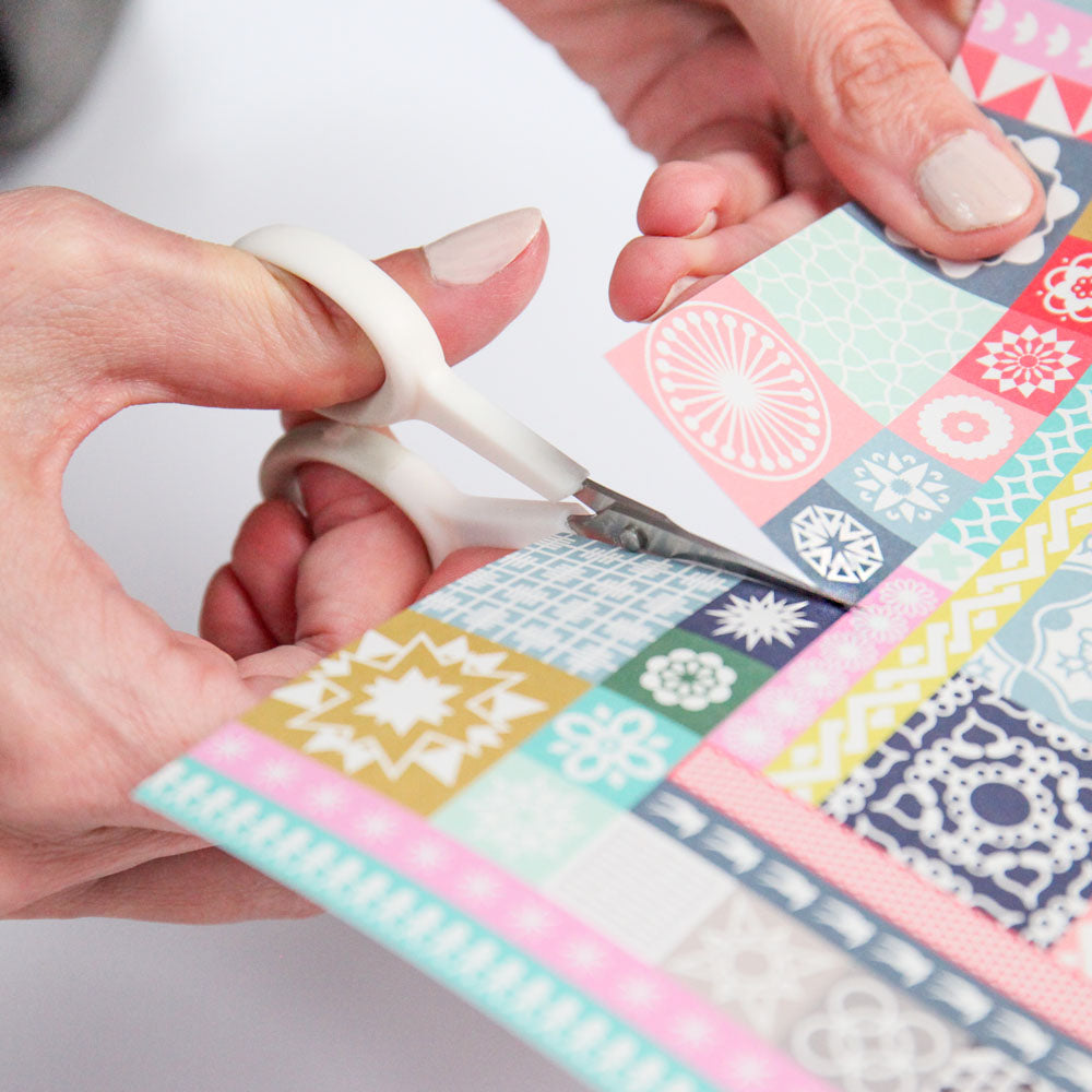 We R Makers WHITE DETAIL Scissors 1pc