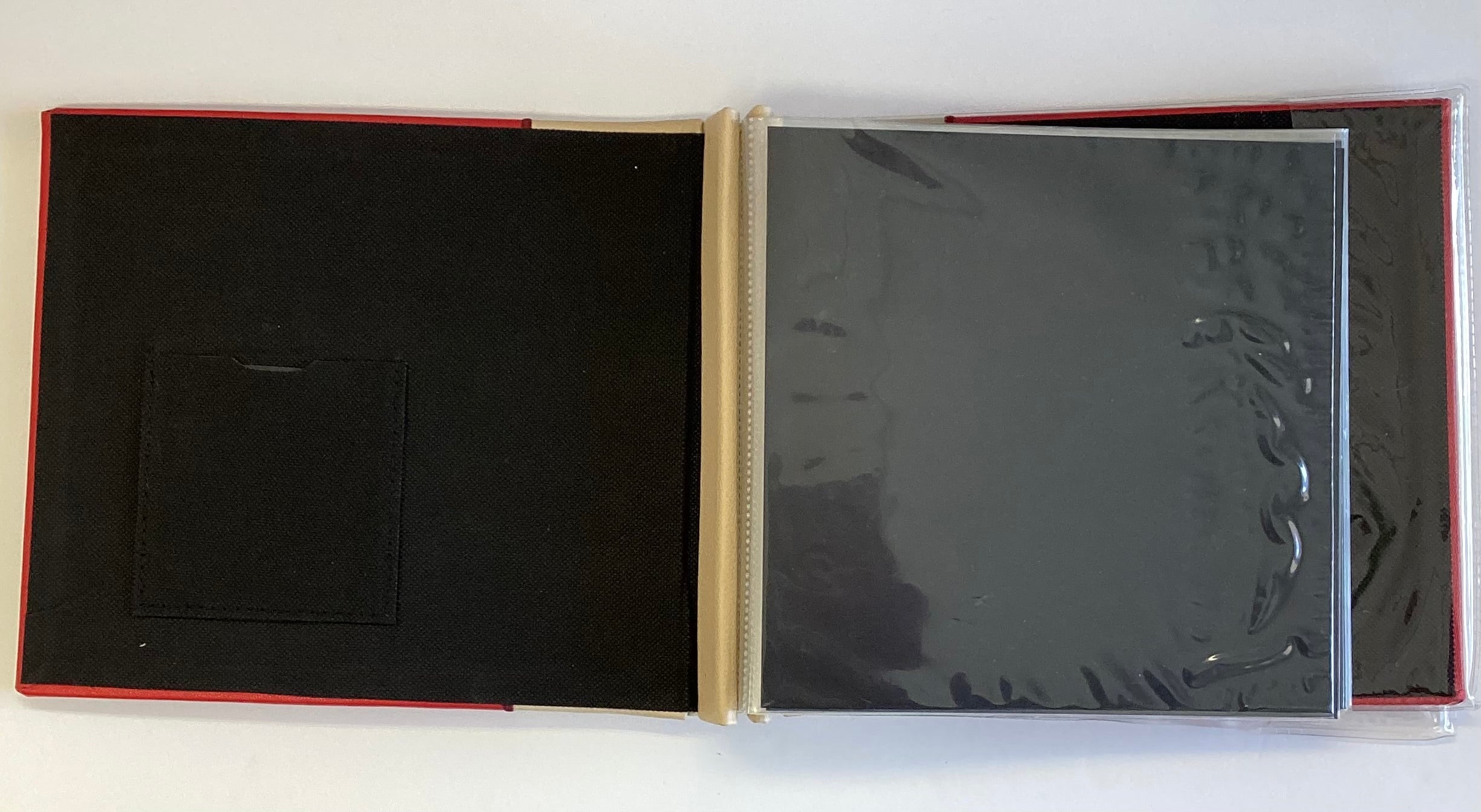 Postbound Album RED FLORAL BORDER Stitched Frame 8"X8" Scrapbook Memory