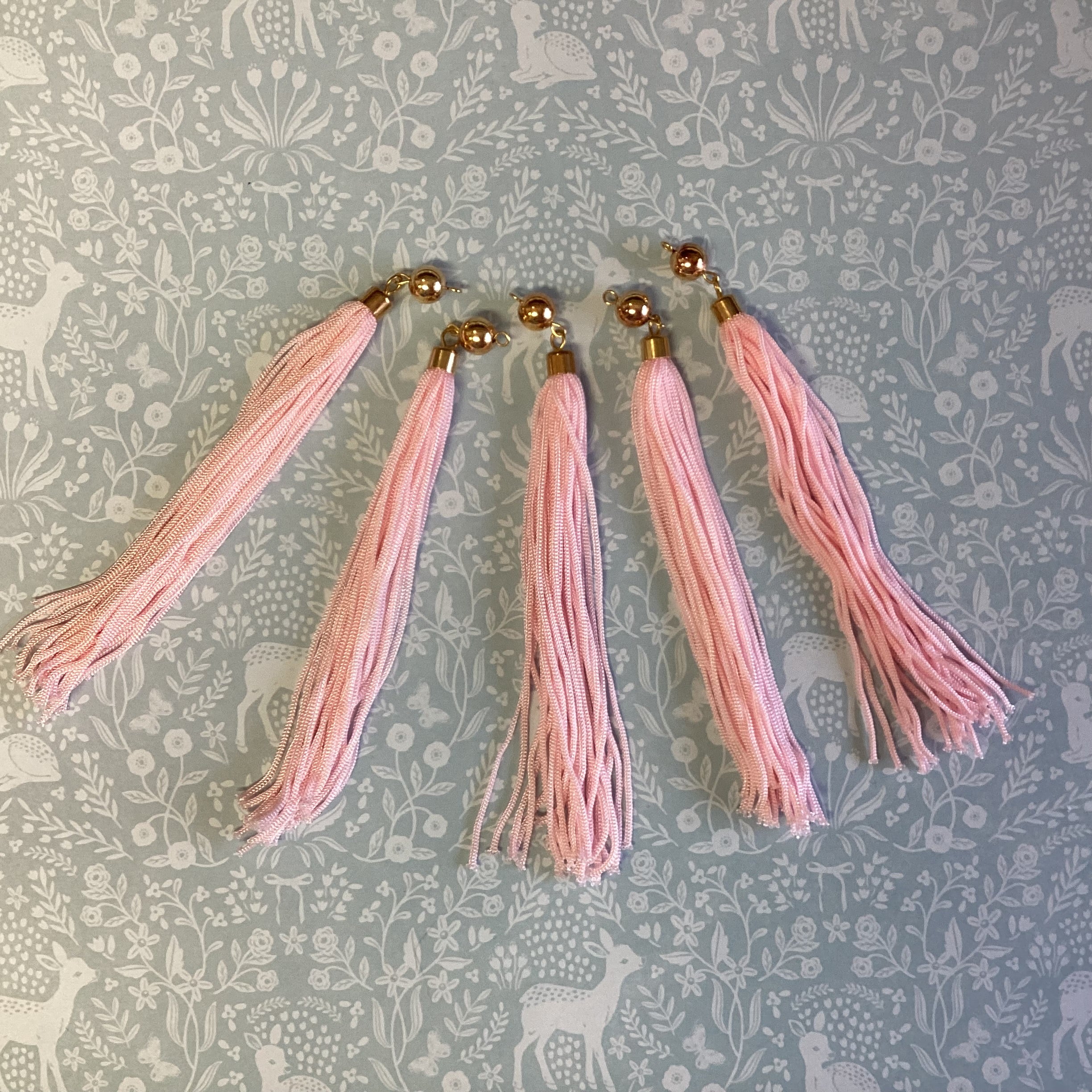 Scrapbooksrus DECORATIVE GOLD BALL TASSELS 5”