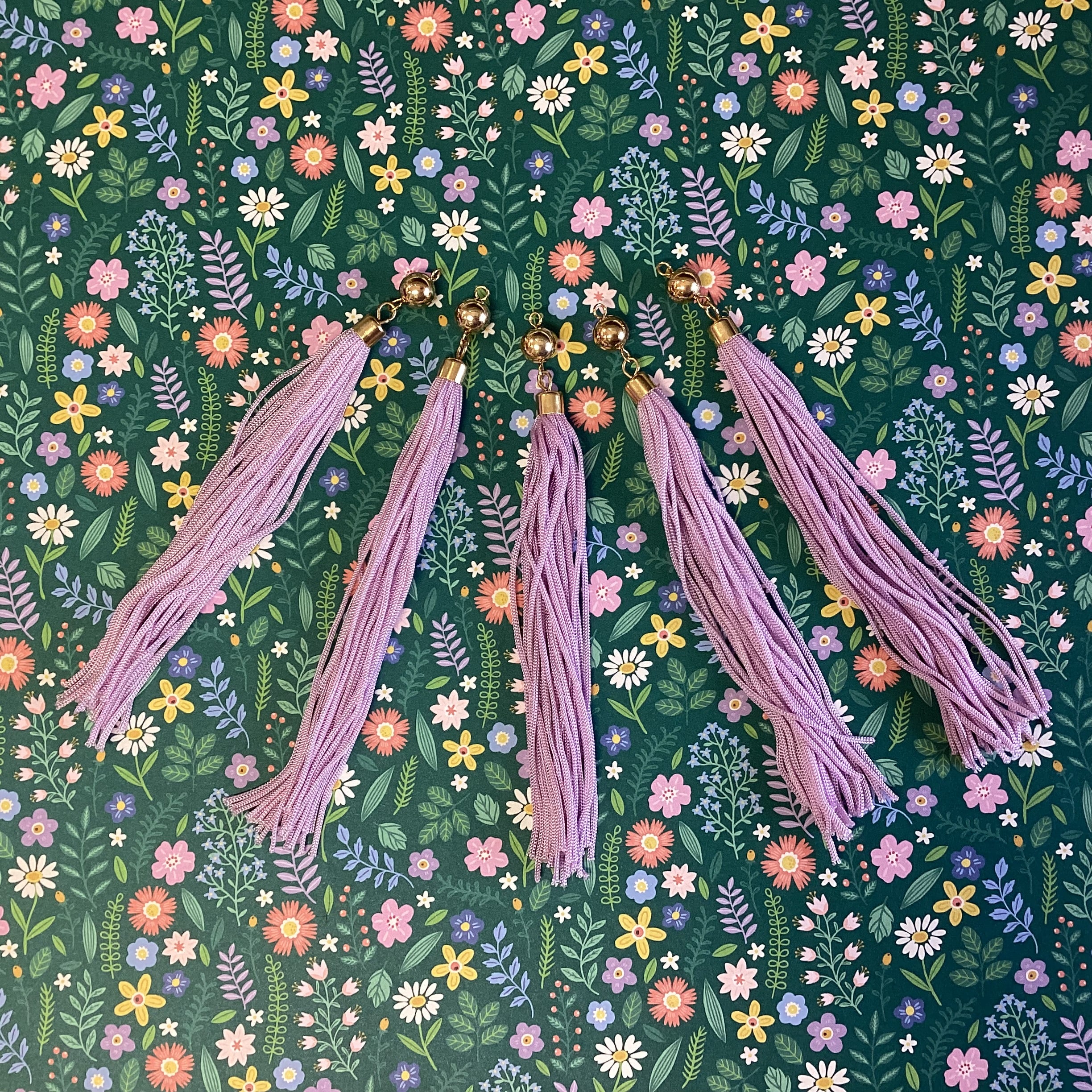 Scrapbooksrus DECORATIVE GOLD BALL TASSELS 5”