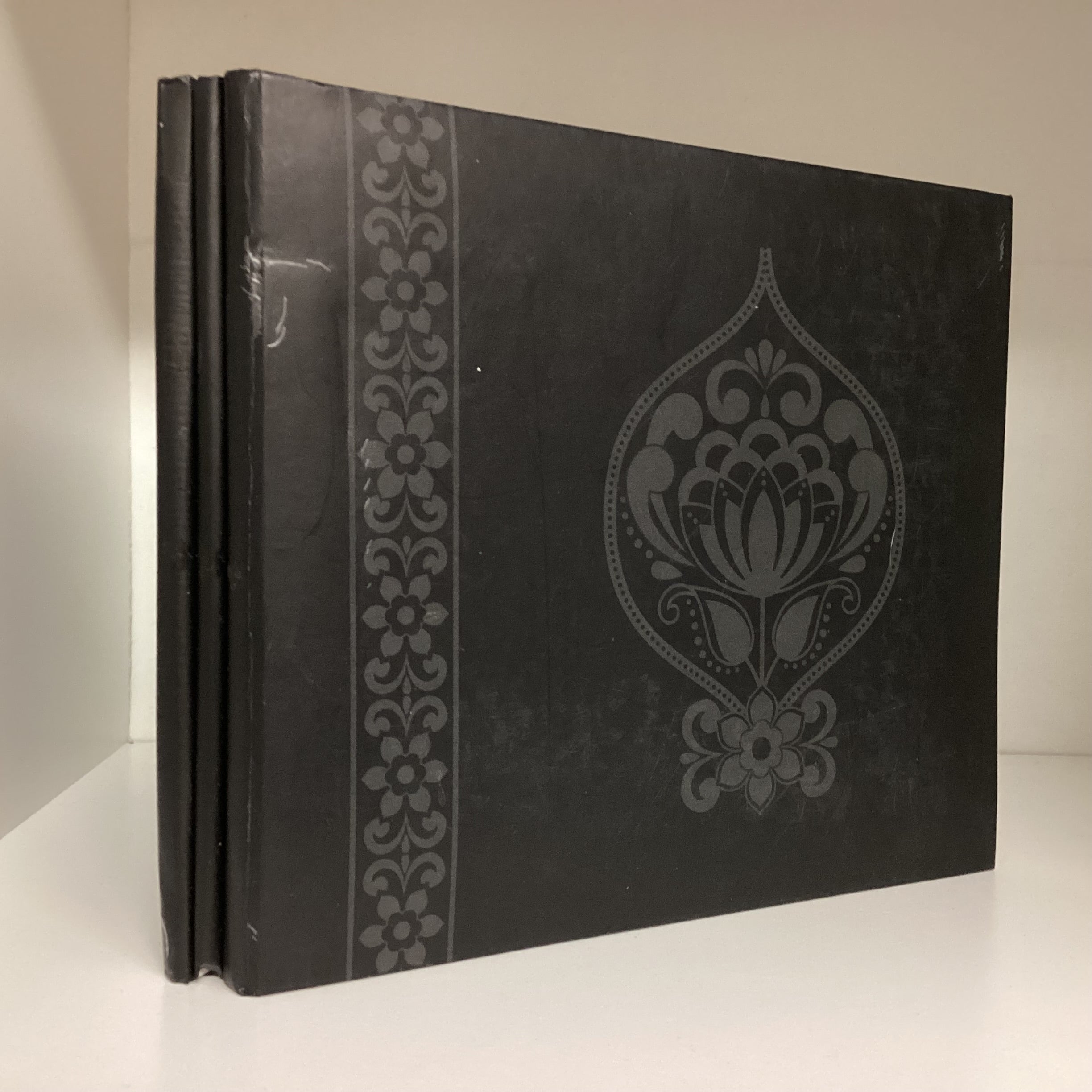 Postbound Album BLACK FLORAL BORDER 6"X6" Scrapbook Memory Book