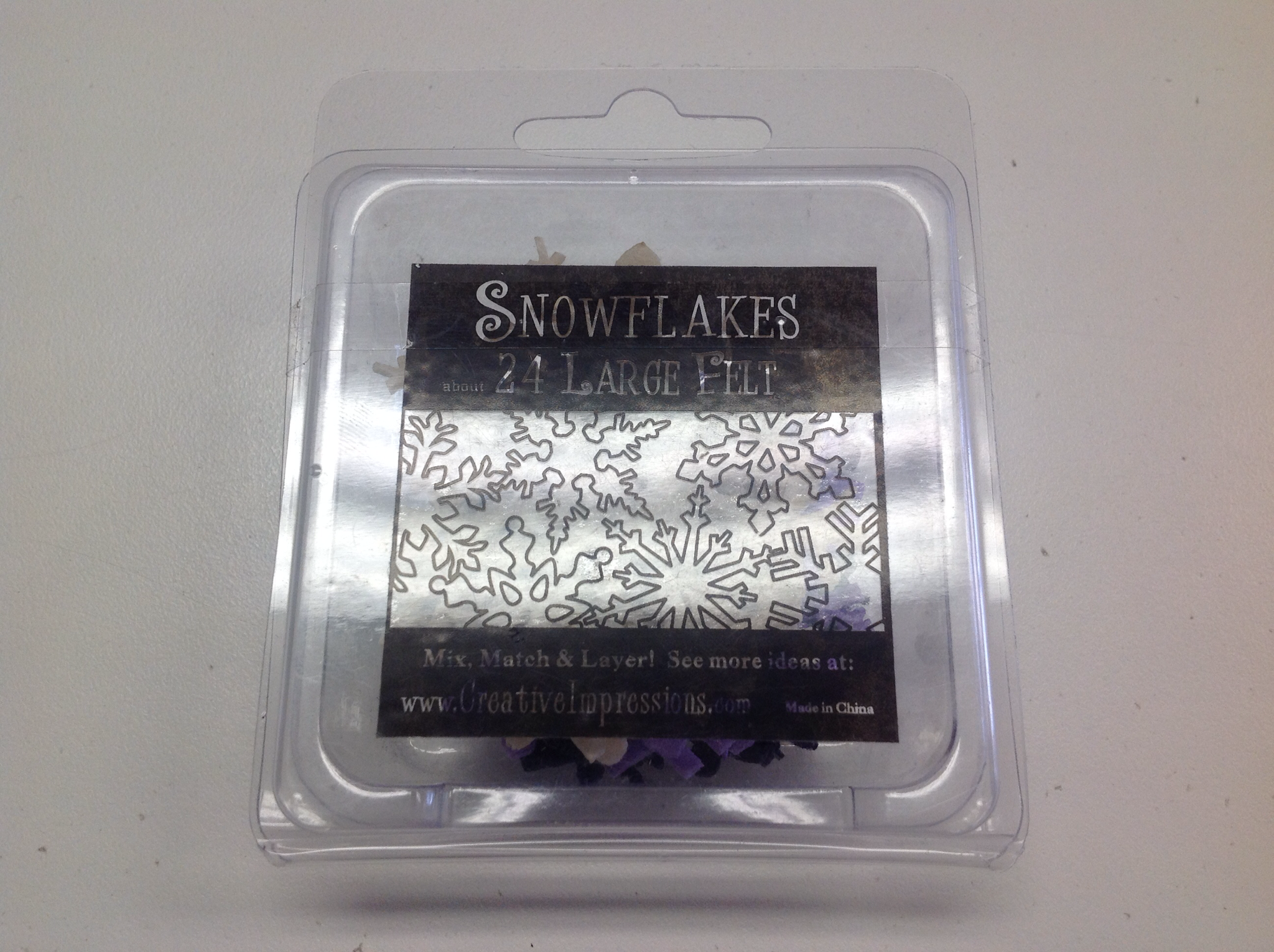 Creative Impression Snowflakes Large Felt 24pc