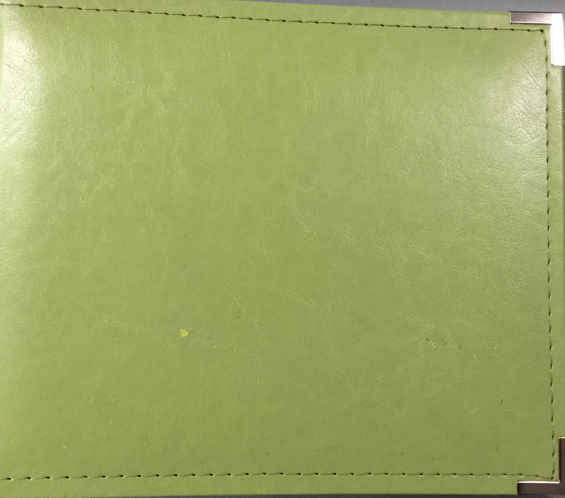 We R Memory Keepers 8x8” Ring Album KIWI Scrapbooksrus