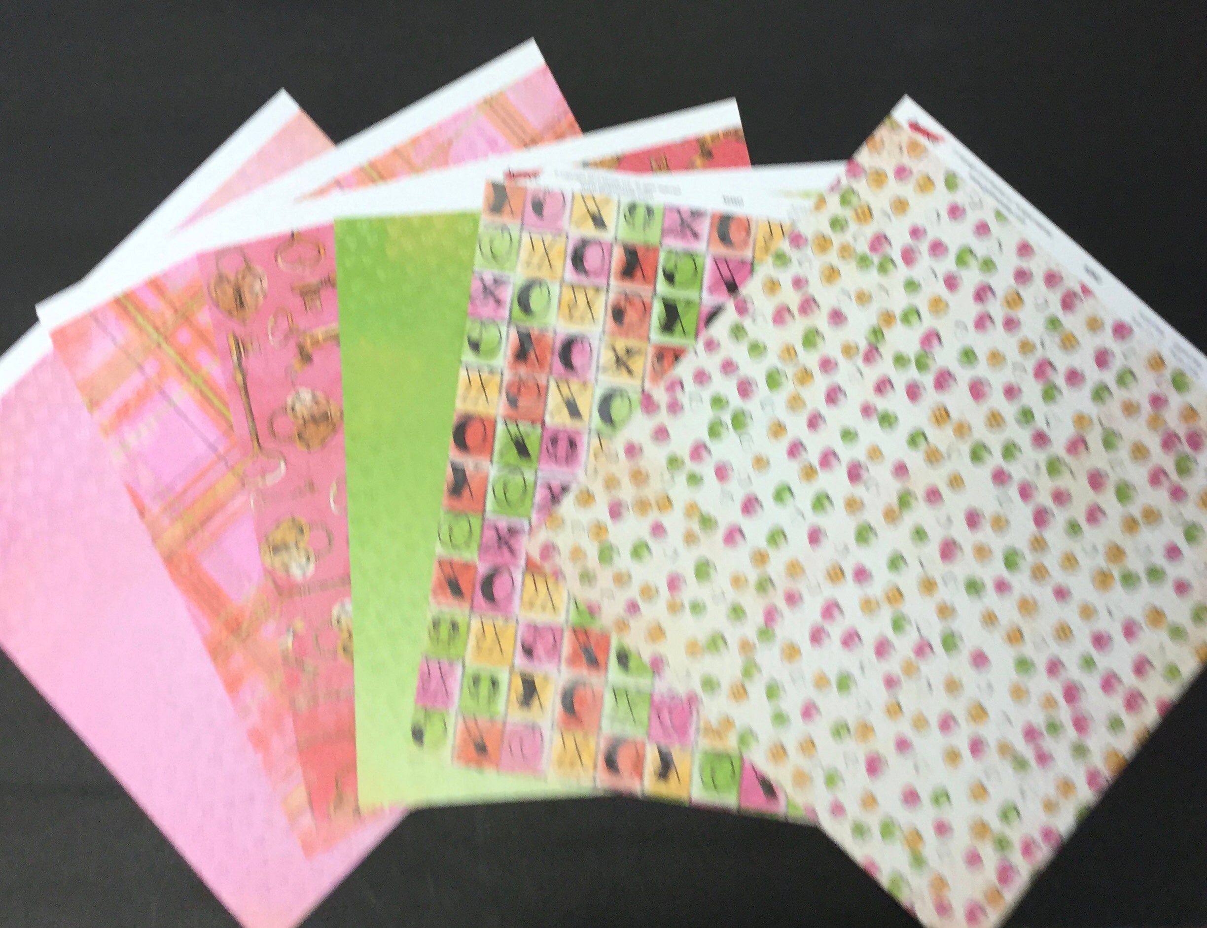 Moxxie XOXO Paper Pack 8pc Scrapbooksrus