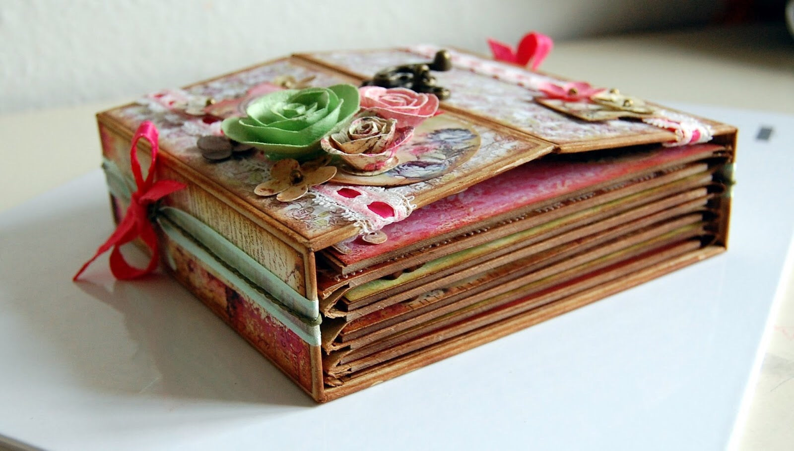 Prima Memory Hardware GATEFOLD LARGE Chipboard Journal Scrapbook 8x8