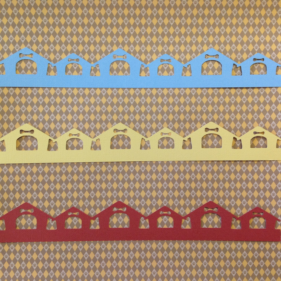 Pet DOG HOUSE Diecut Border Yellow 2.5"X12"