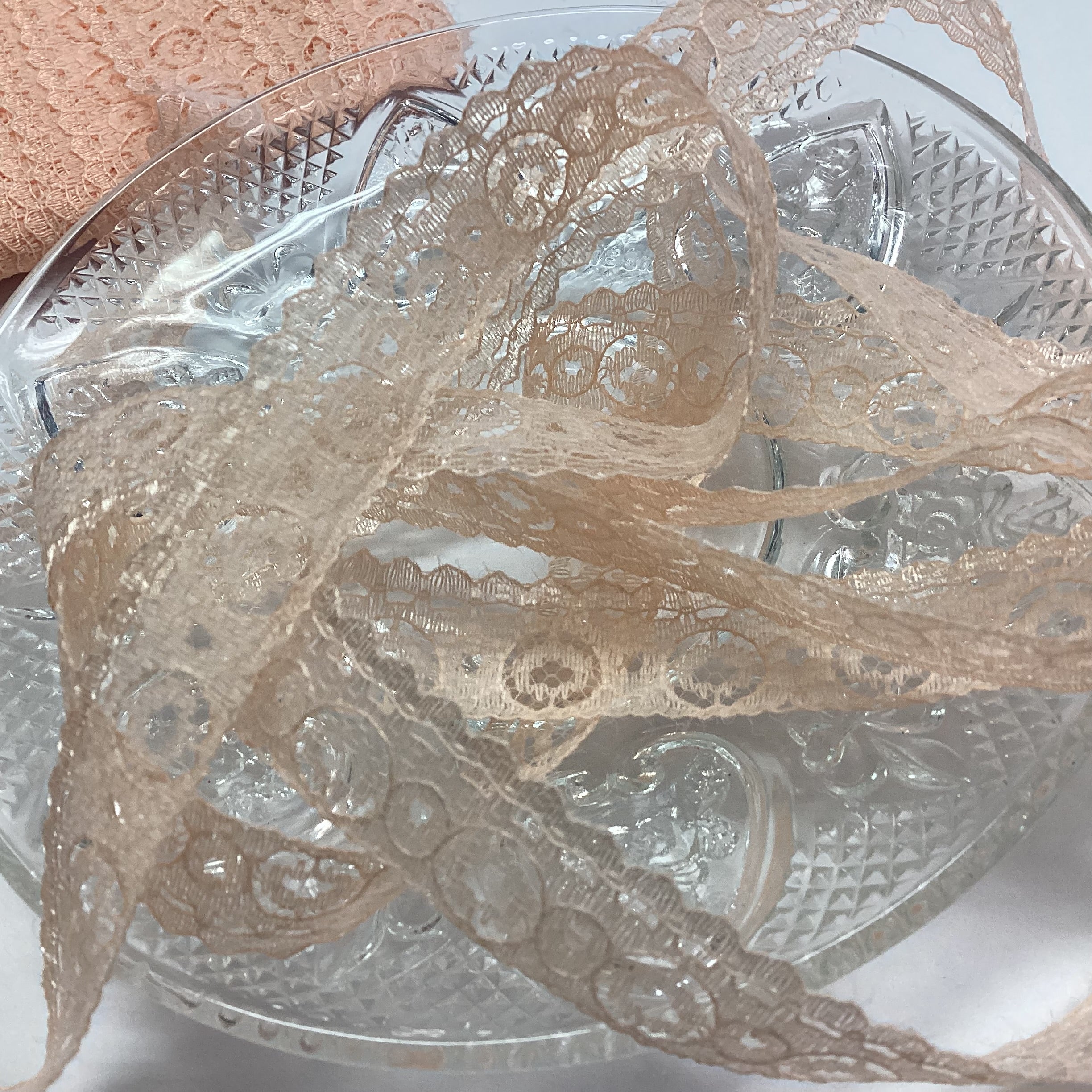 Scrapbooksrus LACE TRIM 3/4” Ribbon 1 yard