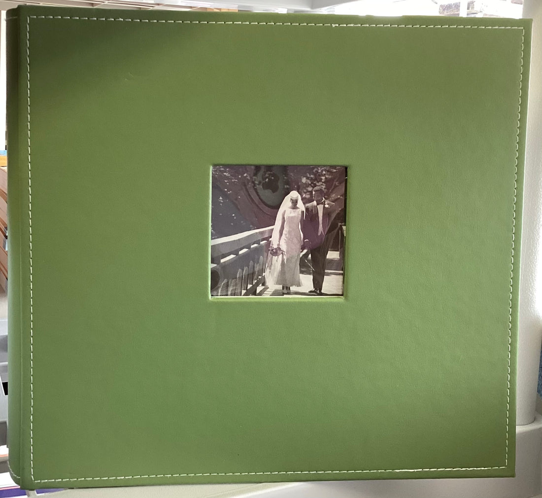 Making Memories GREEN 12"X12" Leather Scrapbook Album
