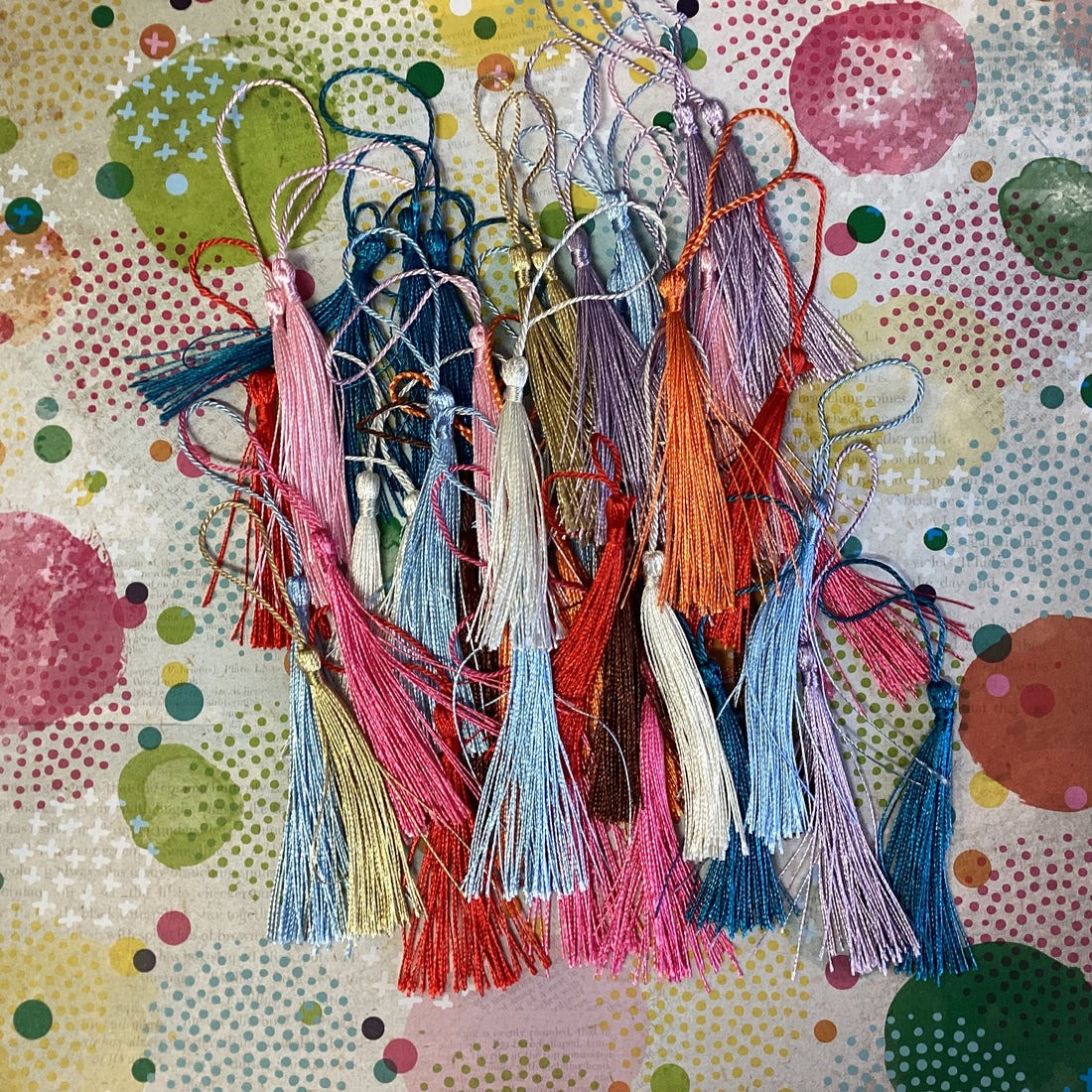 Scrapbooksrus DECORATIVE CHAINETTE TASSELS 5”