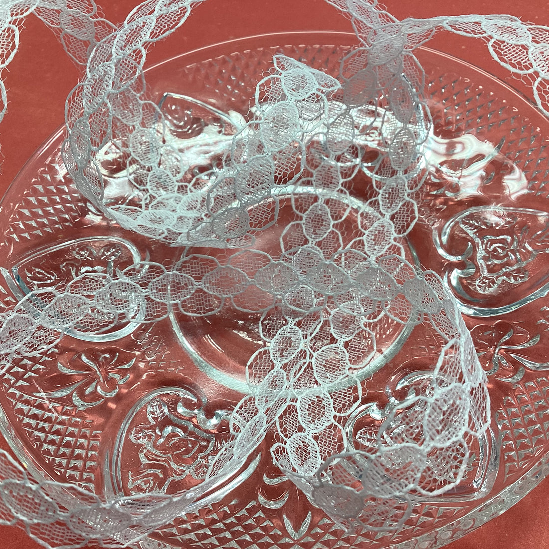 May Arts 5/8&quot; ANTIQUE SCALLOP Sheer Lace Ribbon 1 yard yd