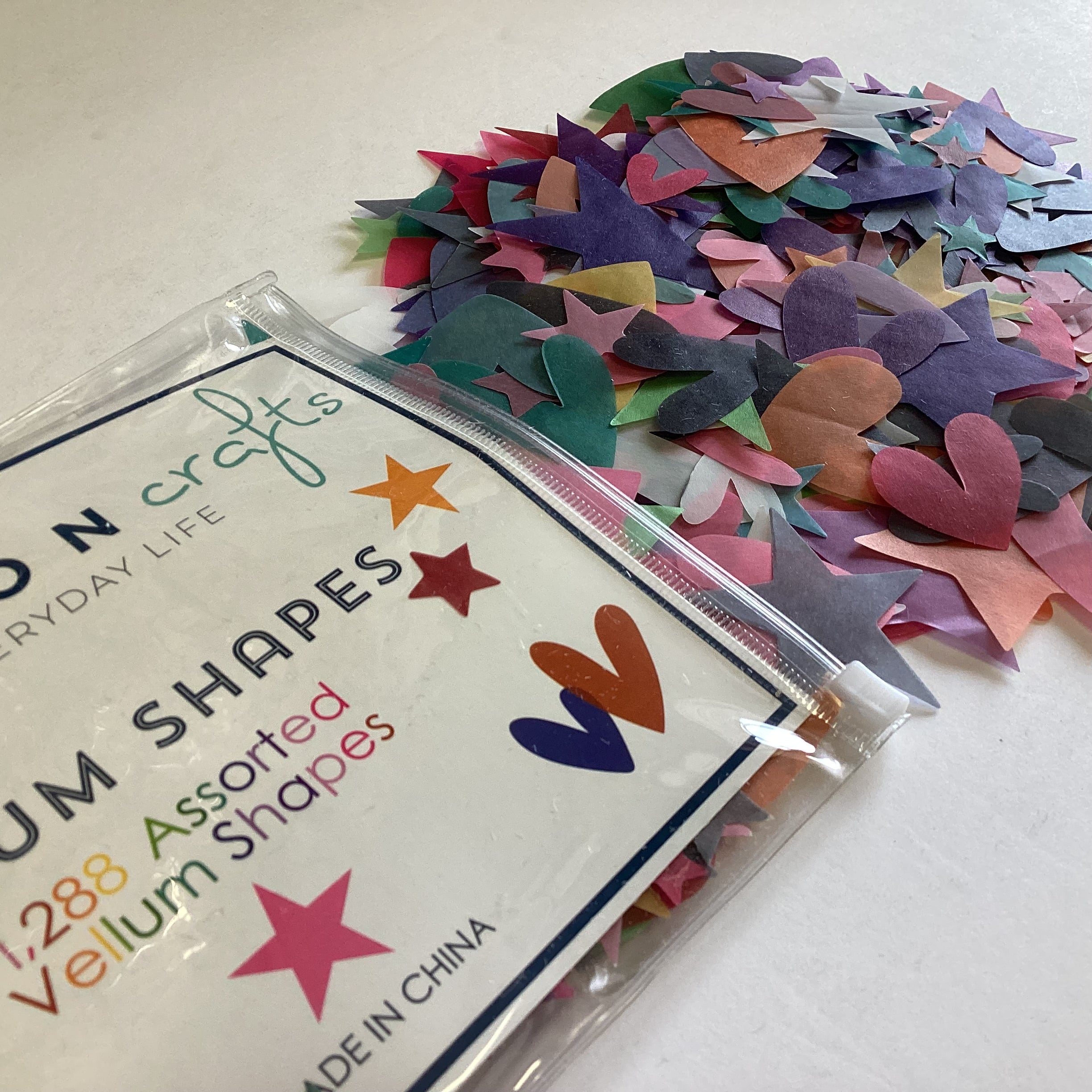 Kingston Crafts CELEBRATING EVERYDAY LIFE Vellum Shapes 1,288pc