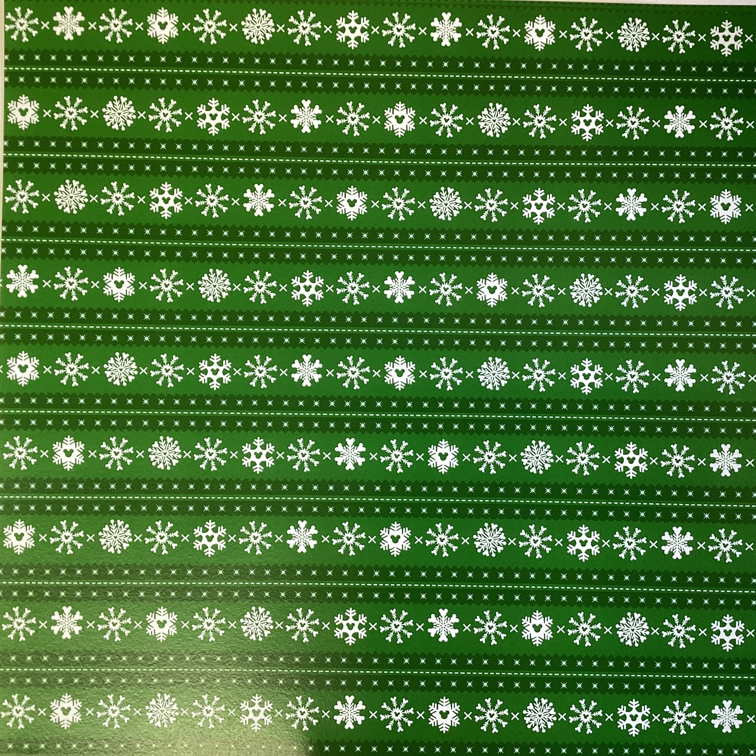 Scrapbook Customs MERRY CHRISTMAS GREEN SNOWFLAKES 12"X12" Scrapbook Paper