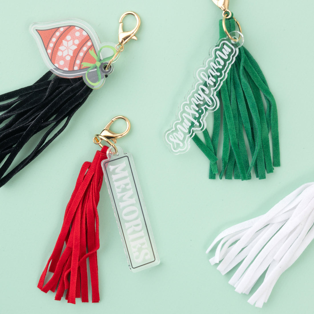 Vicki Boutin EVERGREEN & HOLLY Tassels With Acrylic Charms 4pc