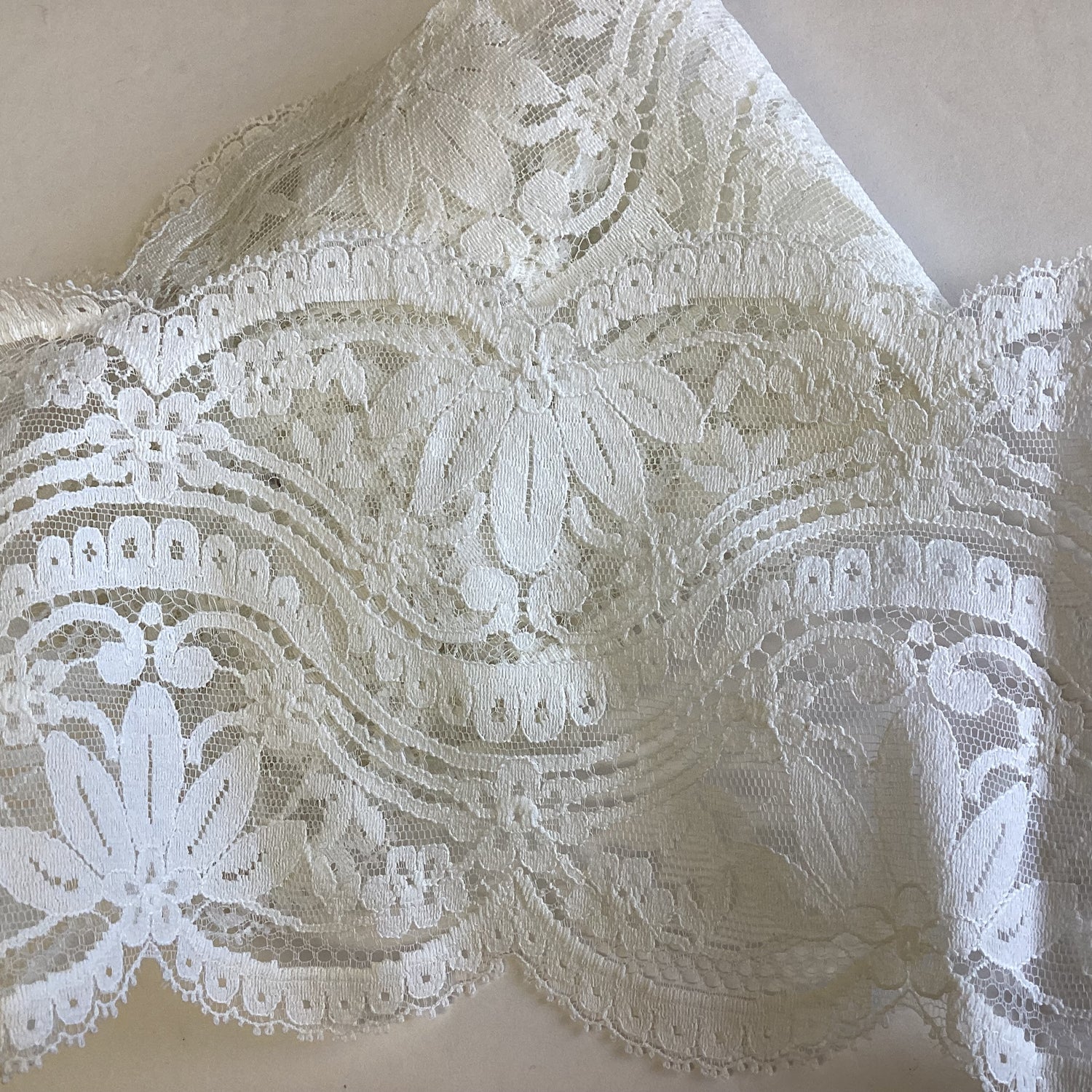 Scrapbooksrus Vintage ELEGANT DOUBLE EDGE WHITE LACE Ribbon Trim 24”X5”