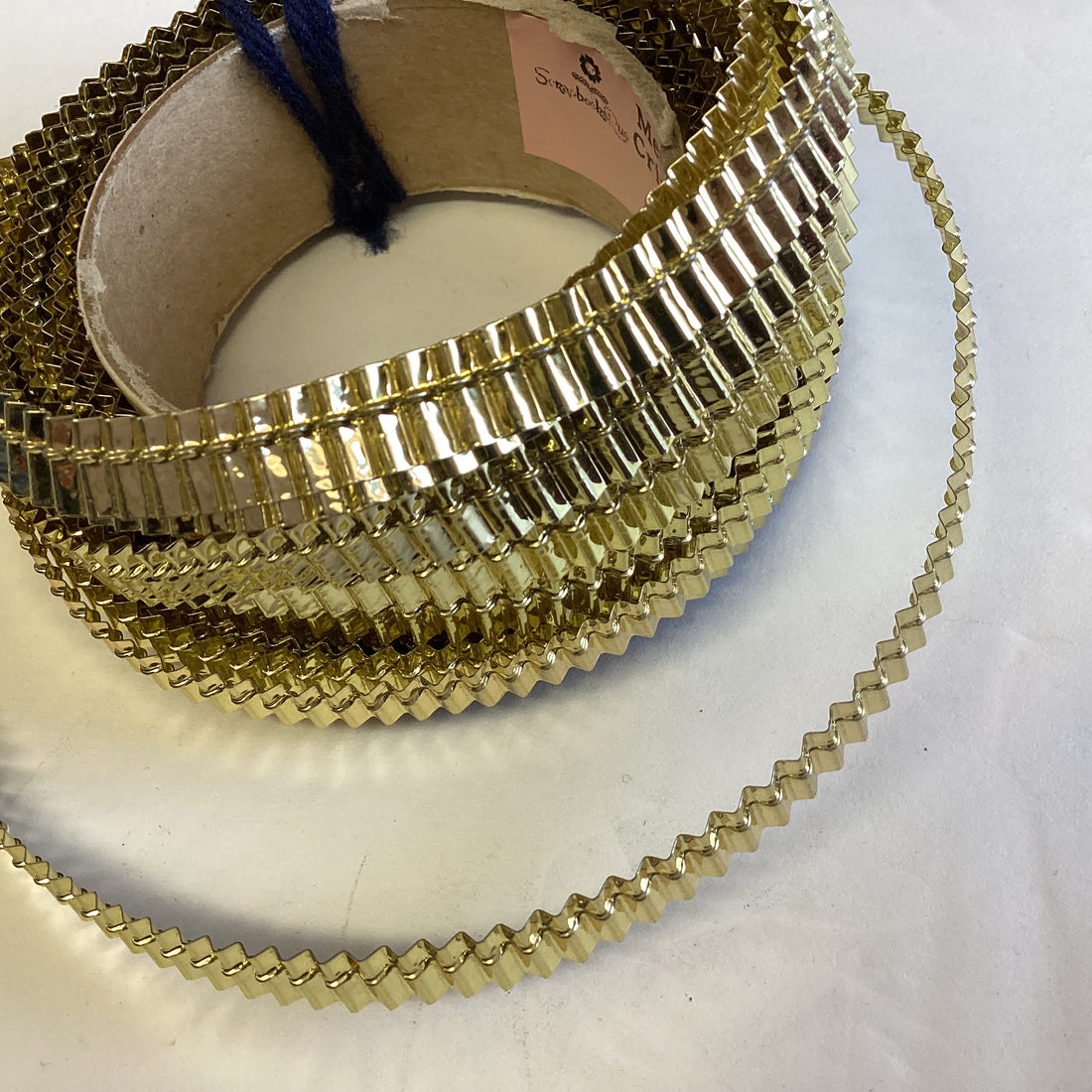 Scrapbooksrus Vintage METALLIC GOLD CRIMPED Ribbon Trim 1yd
