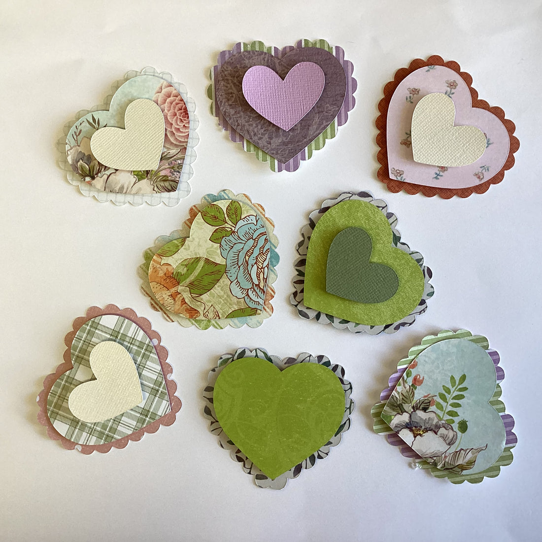 Scrapbooksrus 3D LAYERED HEARTS Diecuts 8pc