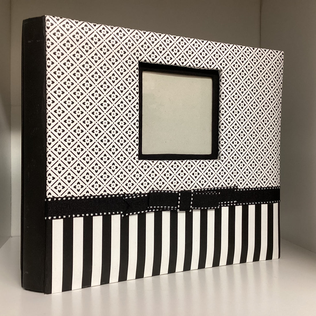 Postbound Album BLACK WHITE FLORAL STRIPE Frame 8&quot;X8&quot; Scrapbook