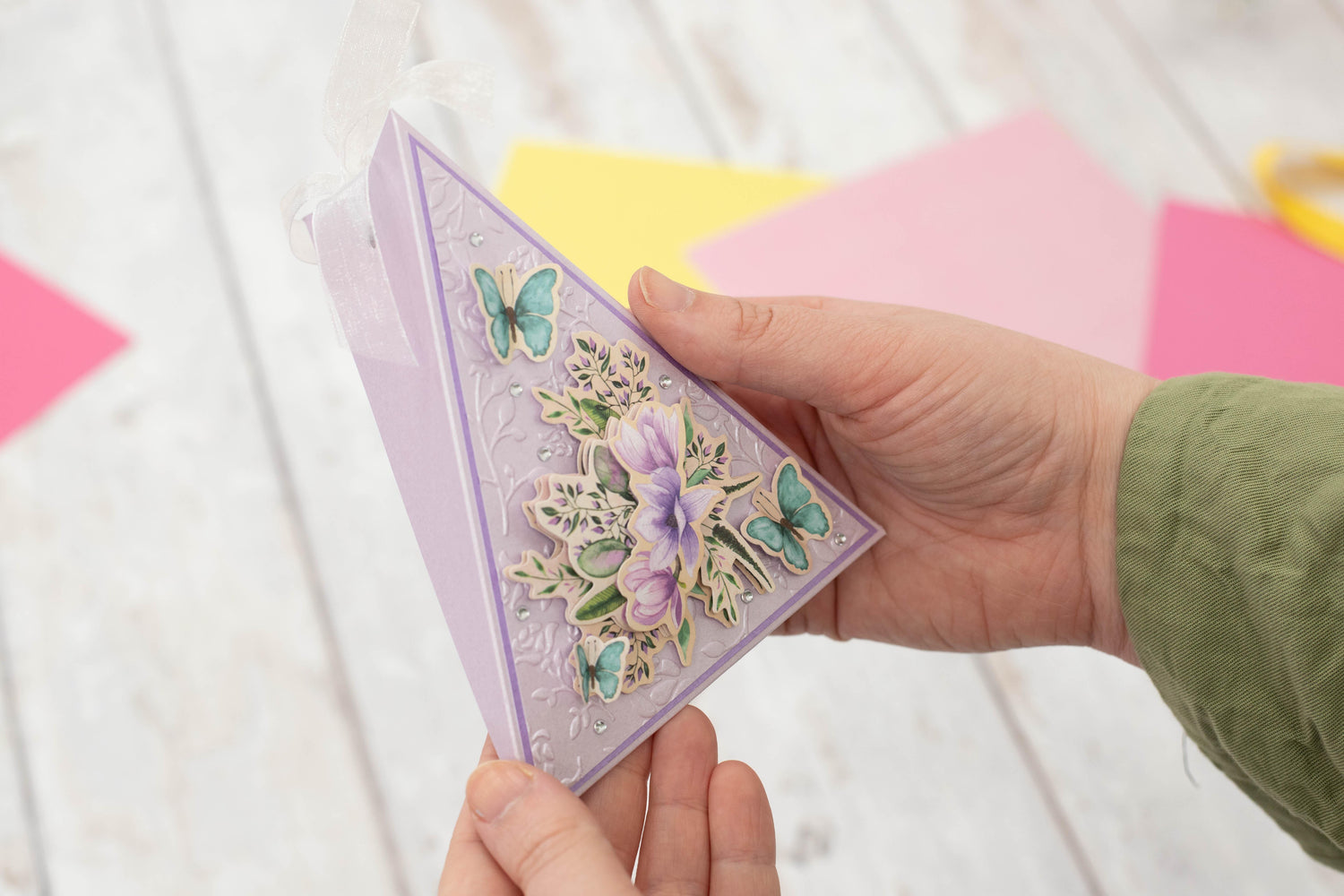 Crafters Companion FANCY FLORALS 9”X12” Die-Cut 3D Topper Pad