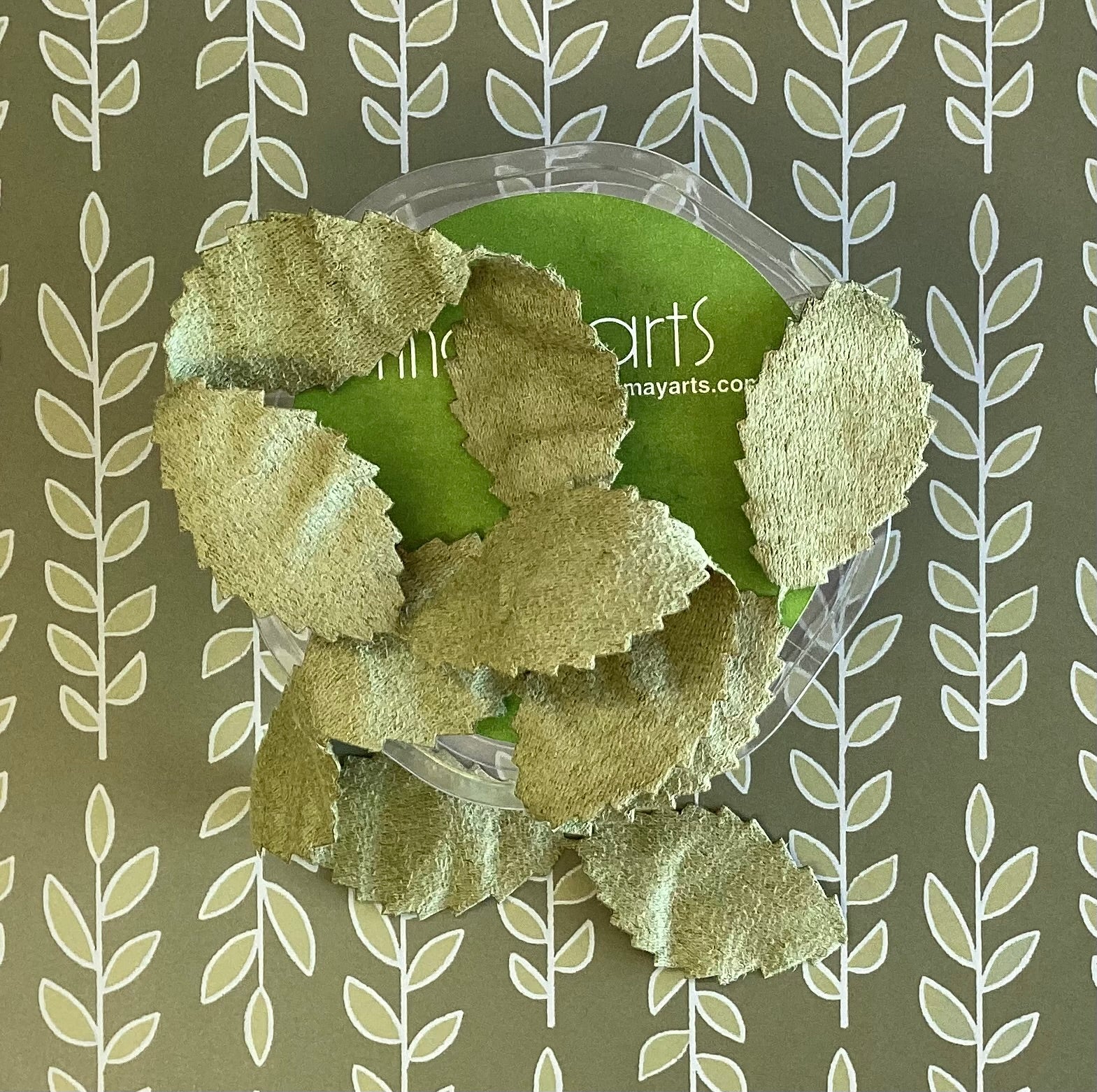 May Arts LEAF RIBBON Shaped Trim