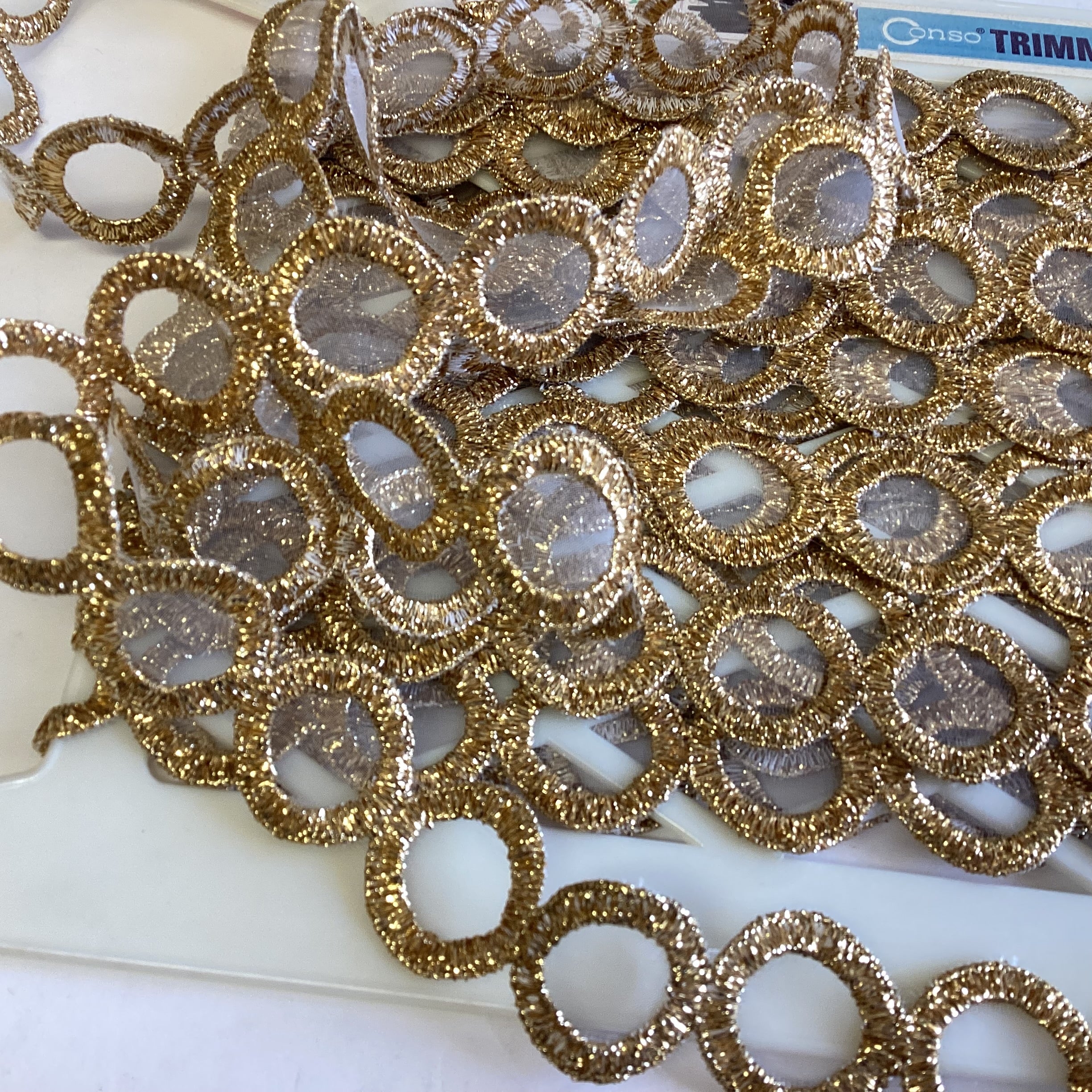 Scrapbooksrus Vintage METALLIC GOLD PORT HOLE Ribbon Trim 1”X1yd