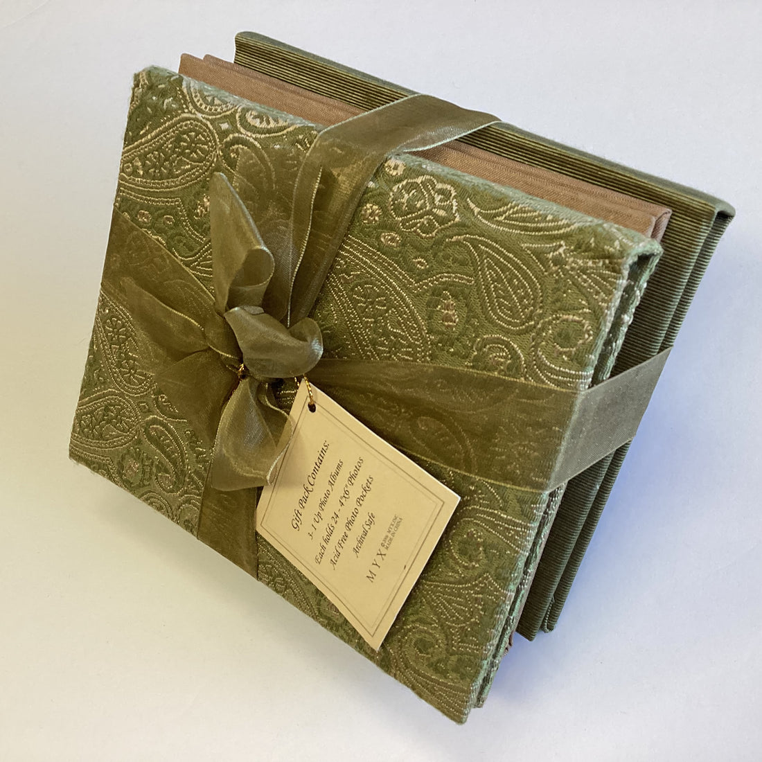 MYX 1 Up PHOTO ALBUM 4”X6” Gift Pack