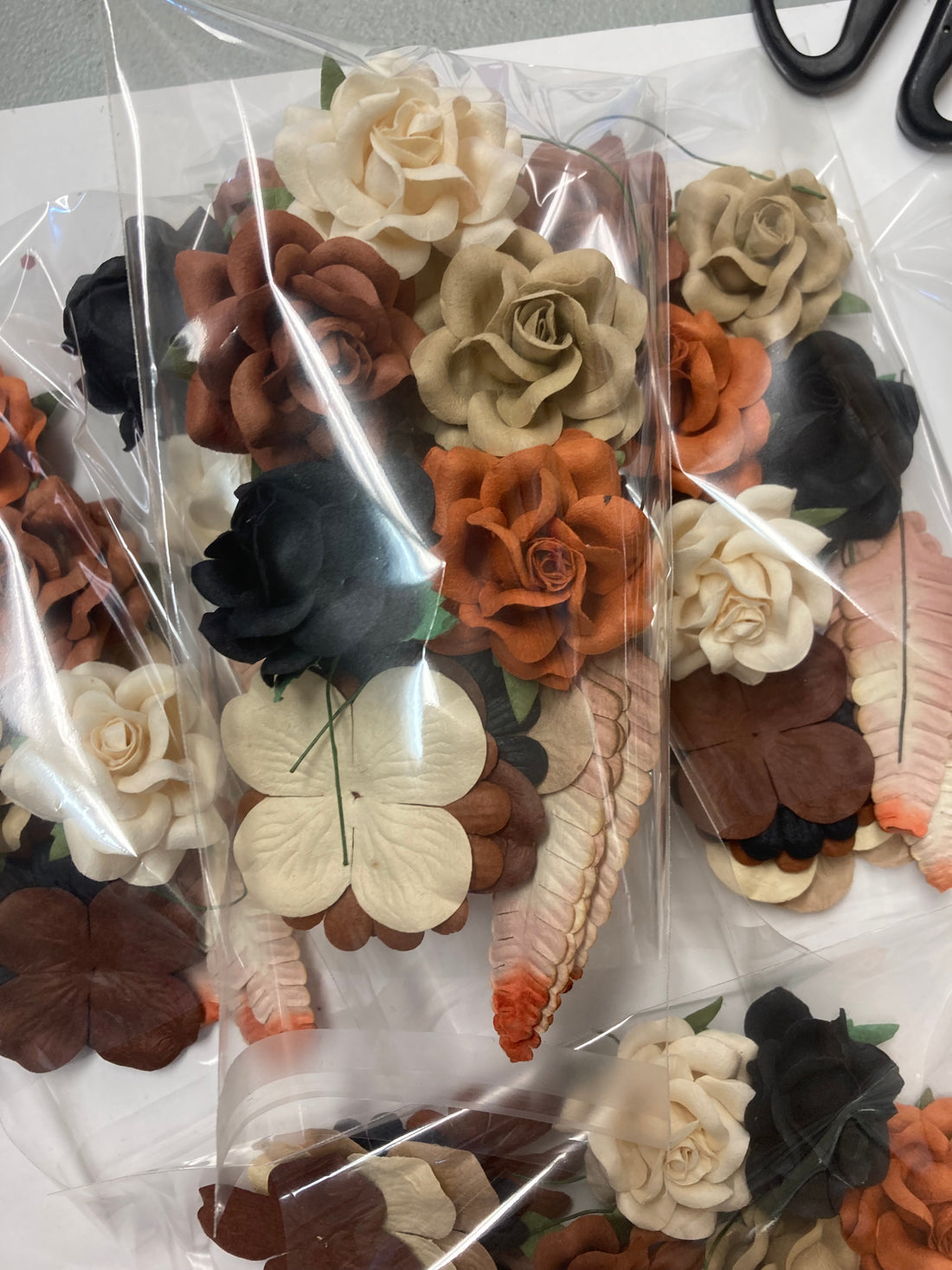 Sweet Roses Flowers Leaves BROWNS 14pc