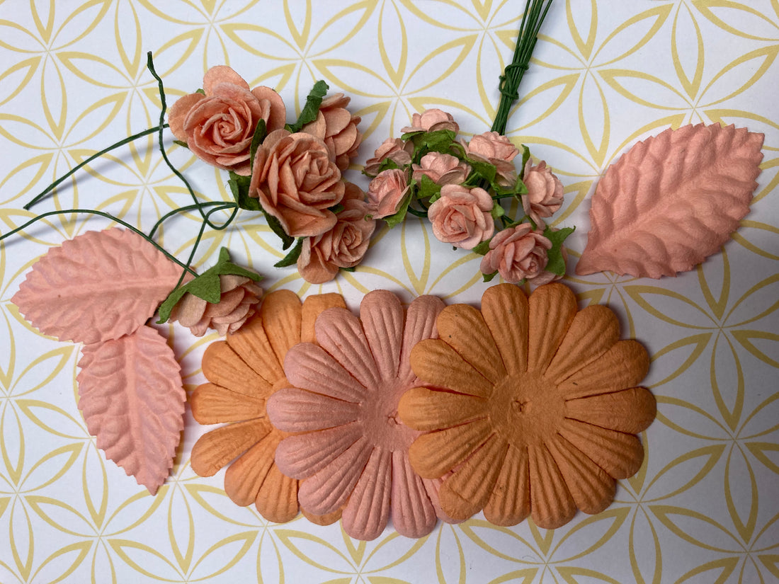 Mini Roses Daisy Leaves CORAL PEACH 21pc