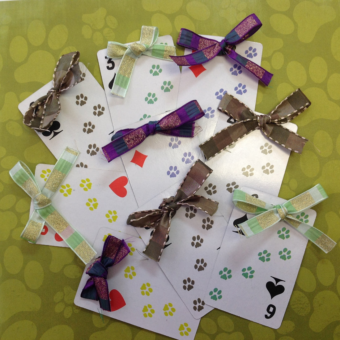 ALL ABOUT PAWS Pet Tag with Ribbon 2"x4" - Scrapbook Kyandyland