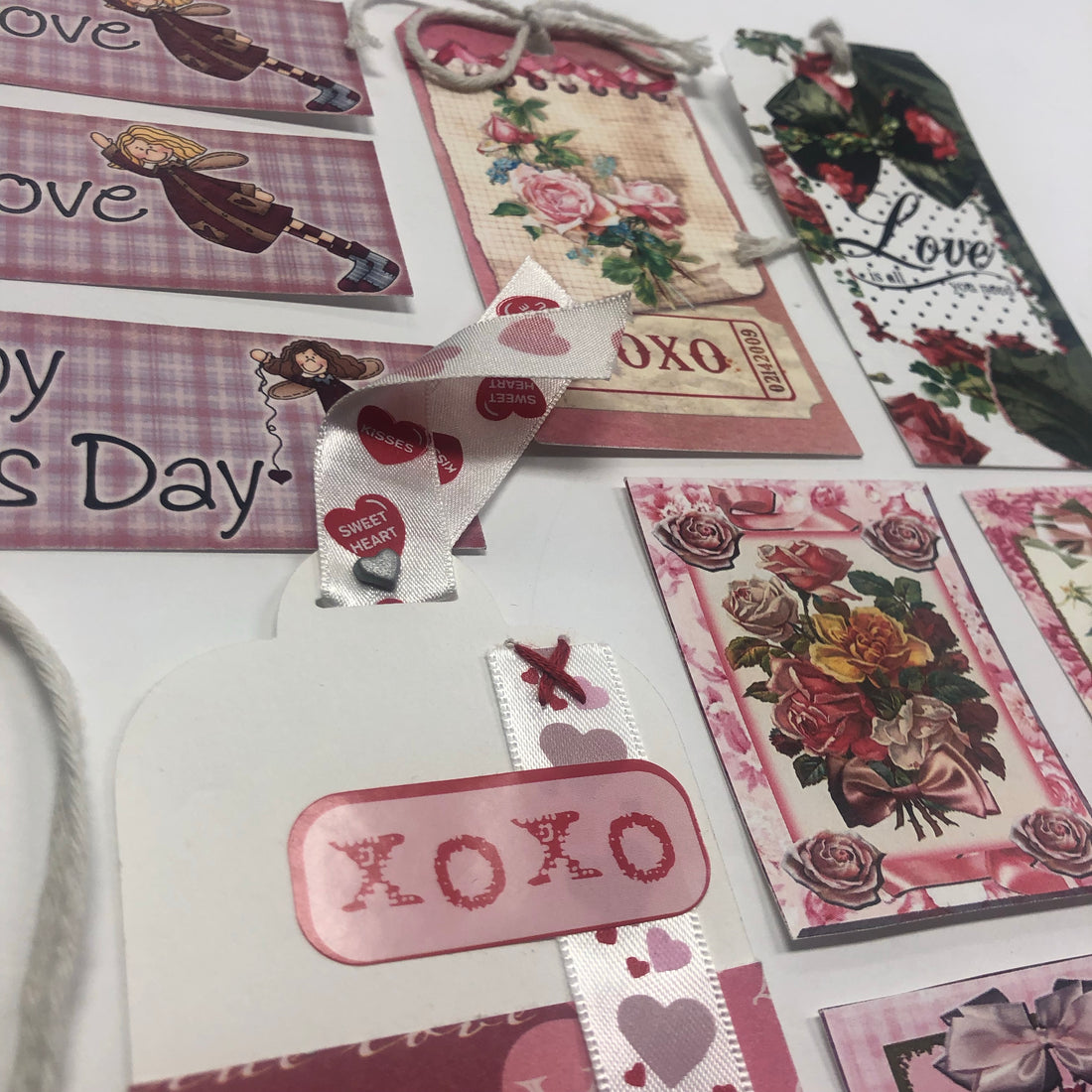 Tags &amp; Ephemera 11pc VALENTINE&